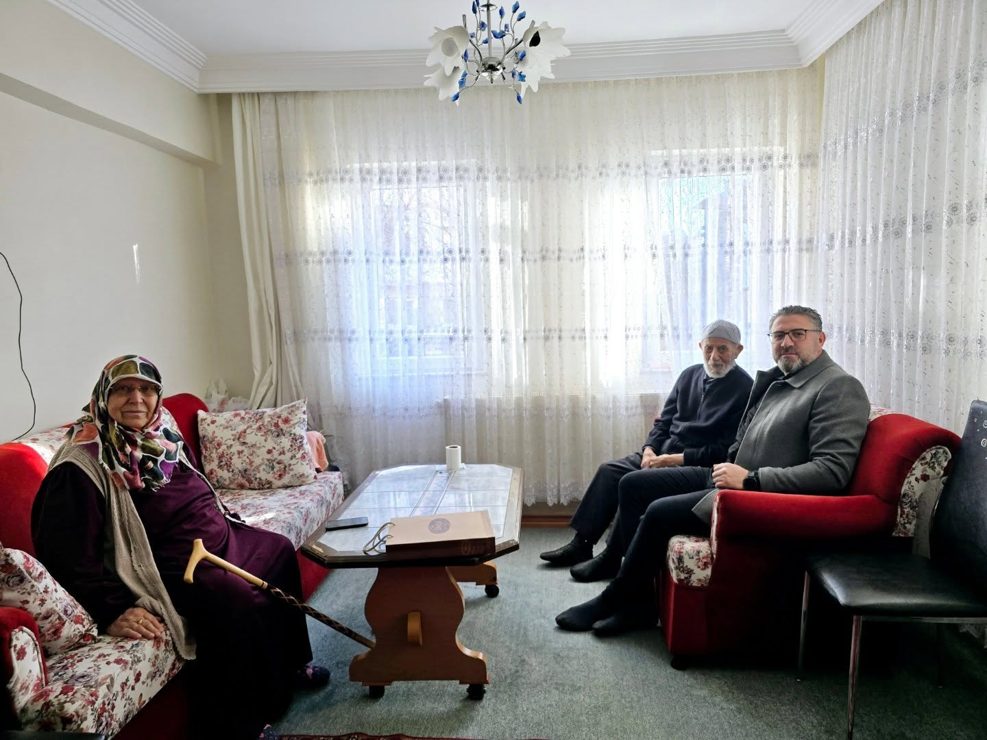 sehidimiz-osman-yurtun-ailesine-ziyaret-1000