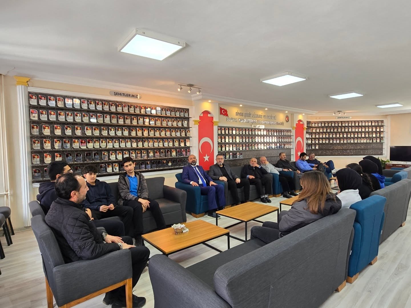 selcuk-anadolu-lisesinin-dernegimize-ziyareti-1070