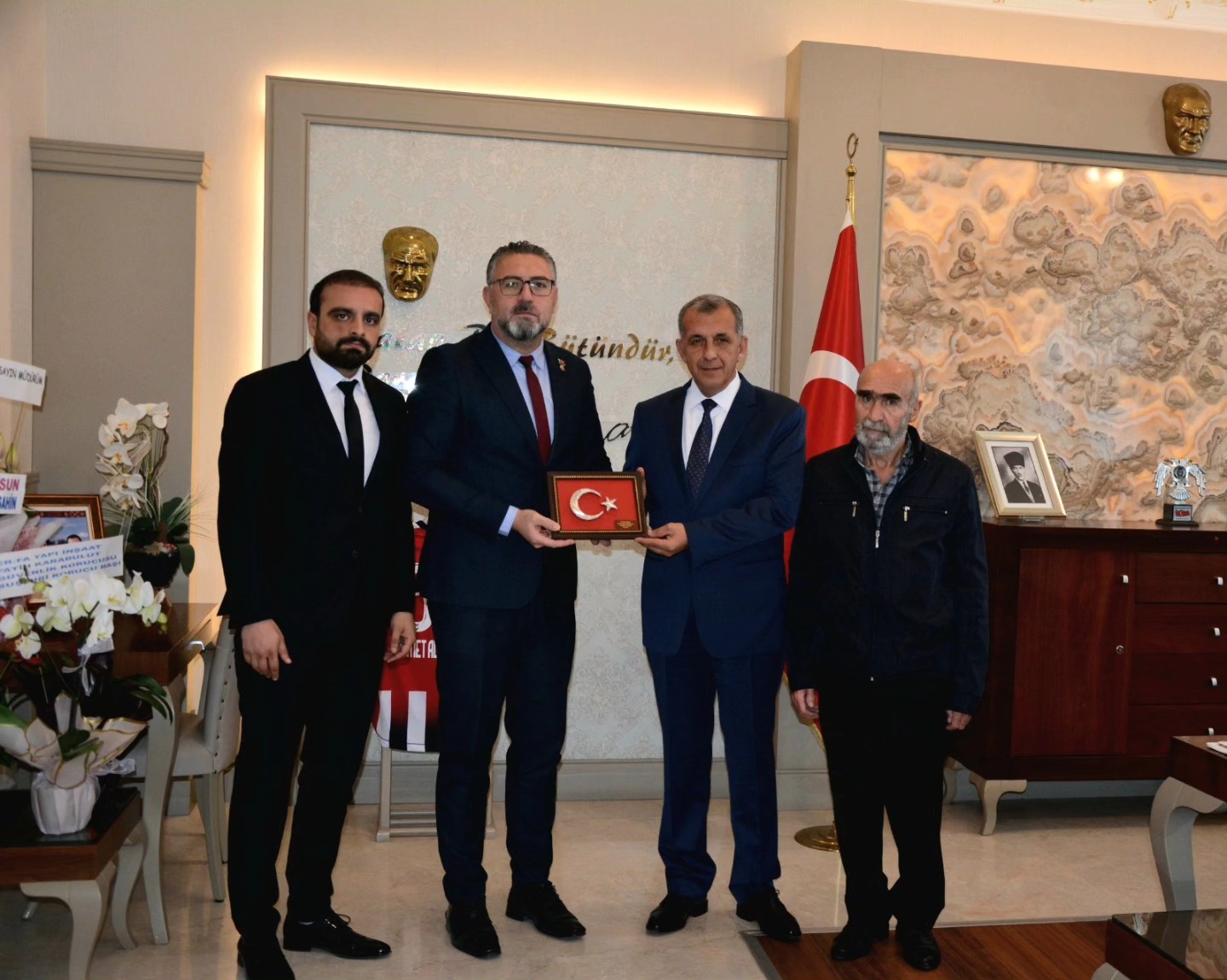 sivas-il-emniyet-muduru-sayin-ahmet-alagacliyi-ziyaret-1215