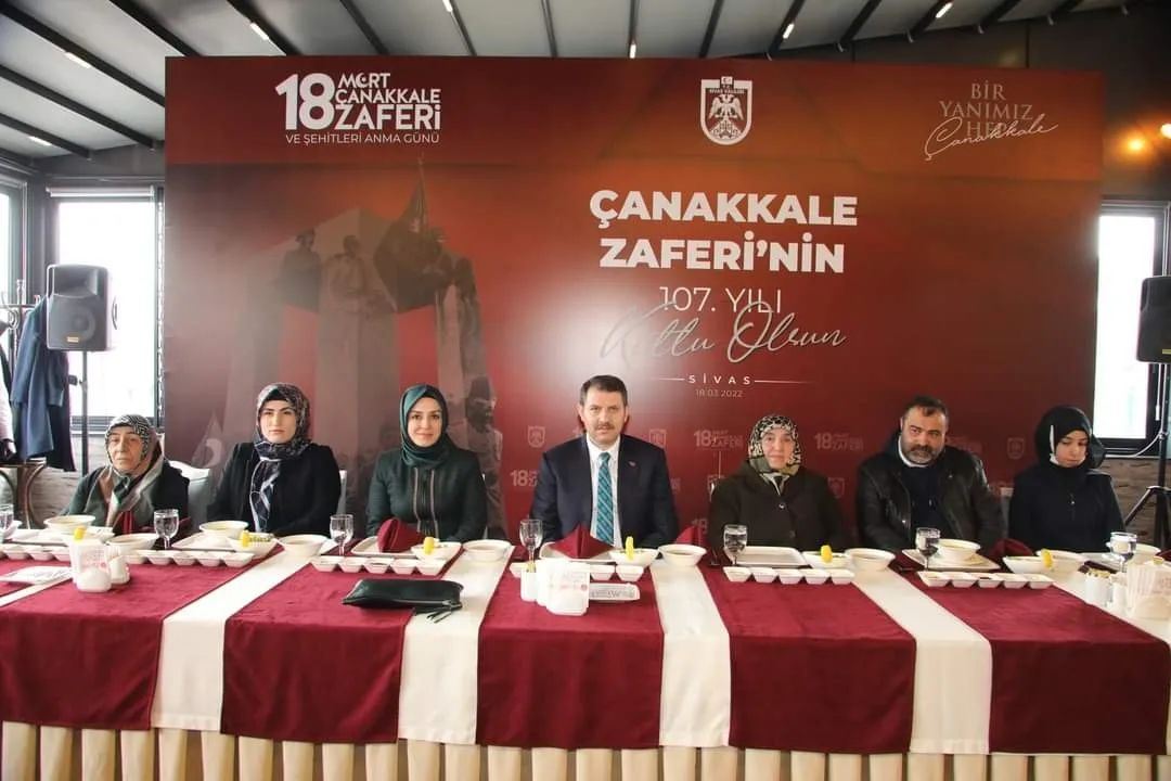 18-mart-canakkale-zaferinin-107-yilinda-sehit-ailelerimiz-onuruna-yemek