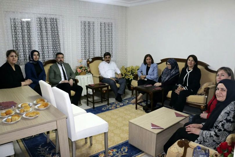 sehidimiz-nazim-akkasin-ailesine-ziyaret