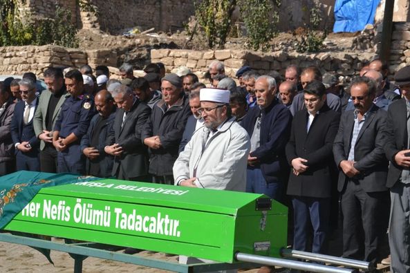 sehit-goksal-sisin-annesi-fatma-sisi-son-yolculuguna-ugurladik