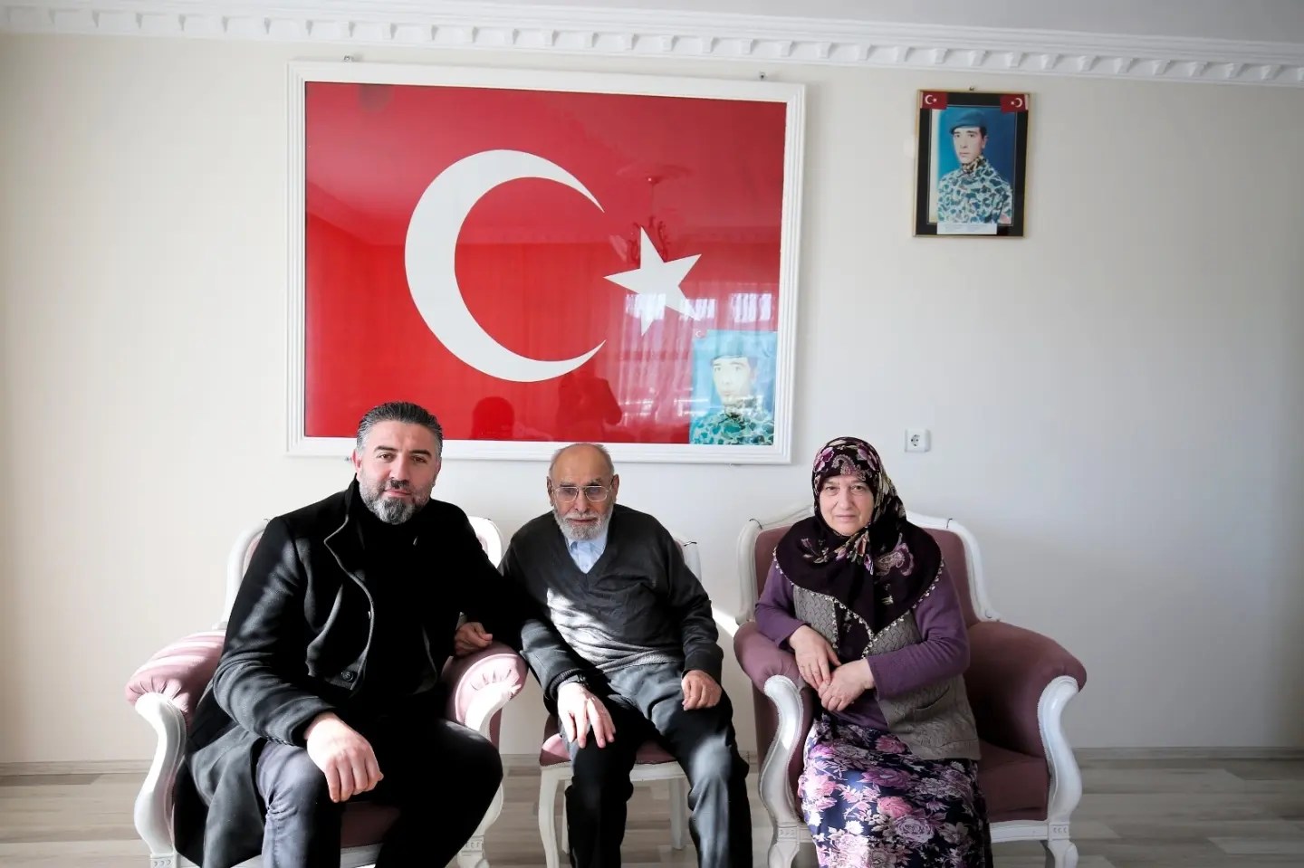 sehidimiz-hamit-kandurun-ailesine-ziyaret