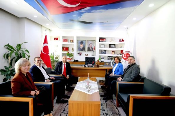 ak-parti-sivas-milletvekillerimiz-sayin-habib-soluk-ve-semiha-ekincinin-dernegimize-ziyareti