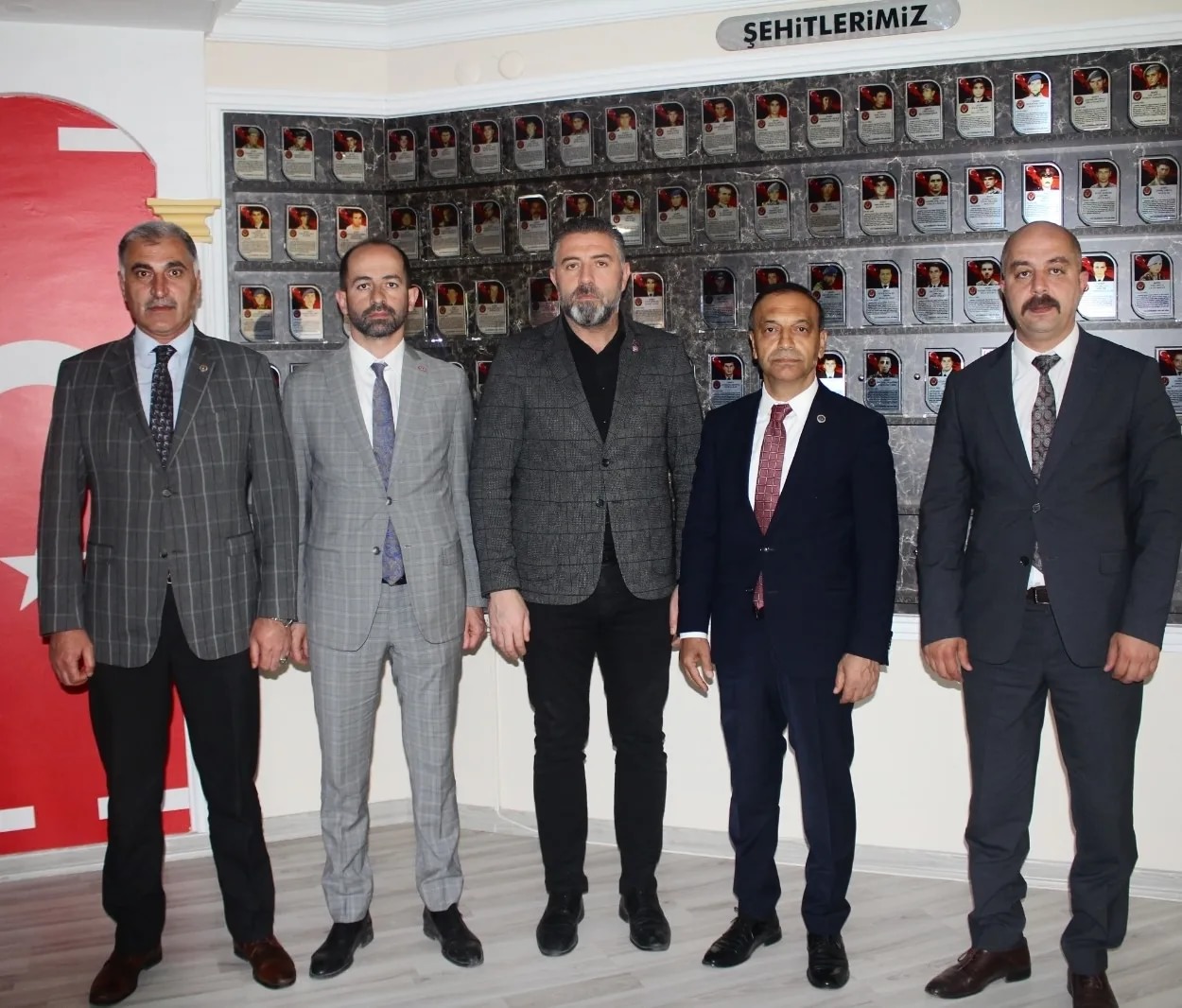 milliyetci-hareket-partisi-sivas-milletvekili-ahmet-ozyurekin-dernegimize-ziyareti