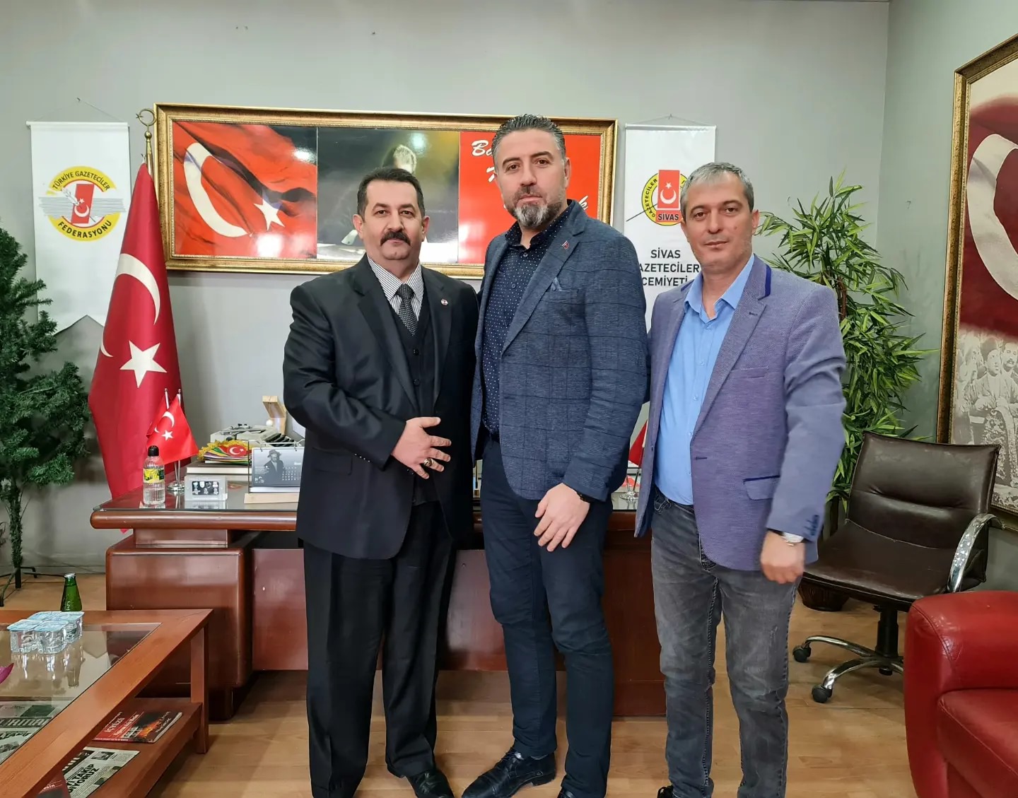 sivas-gazeteciler-cemiyeti-baskani-hakan-sezerere-ziyaret