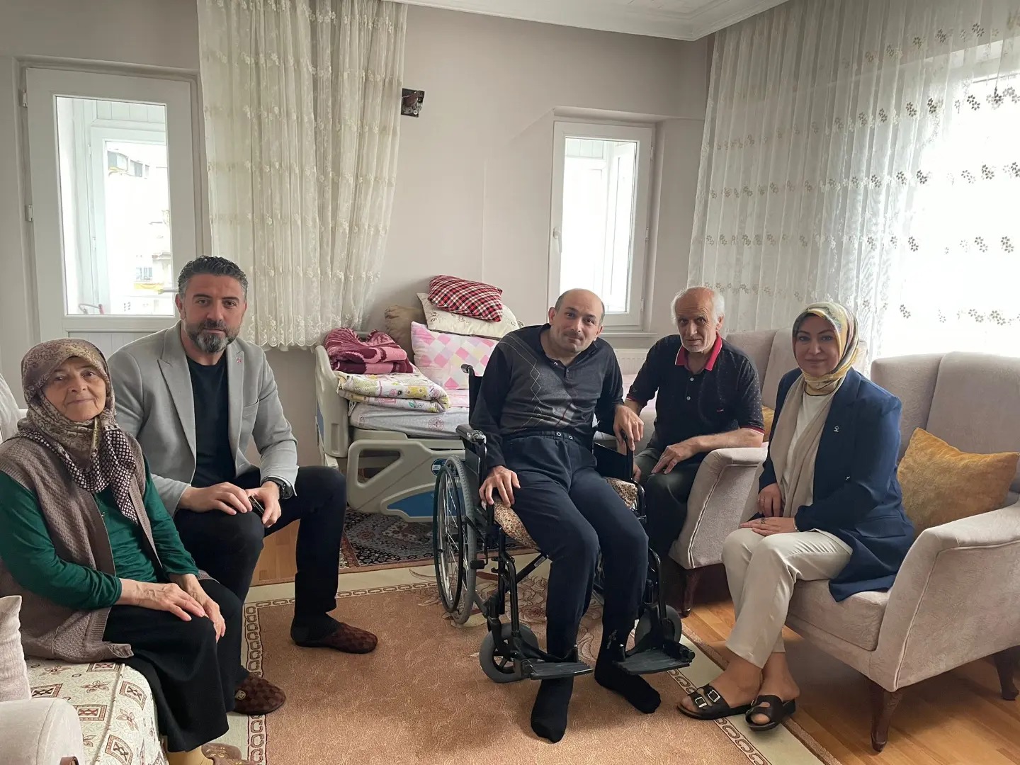 uzman-cavus-ibrahim-tasin-ailesine-ziyaret