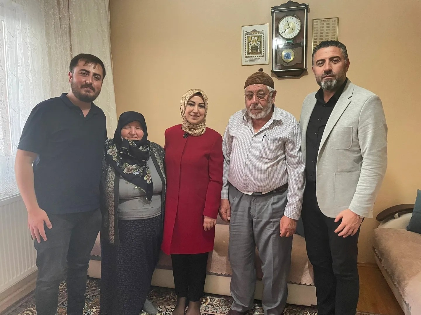 sehidimiz-halit-erturhanin-ailesine-ziyaret