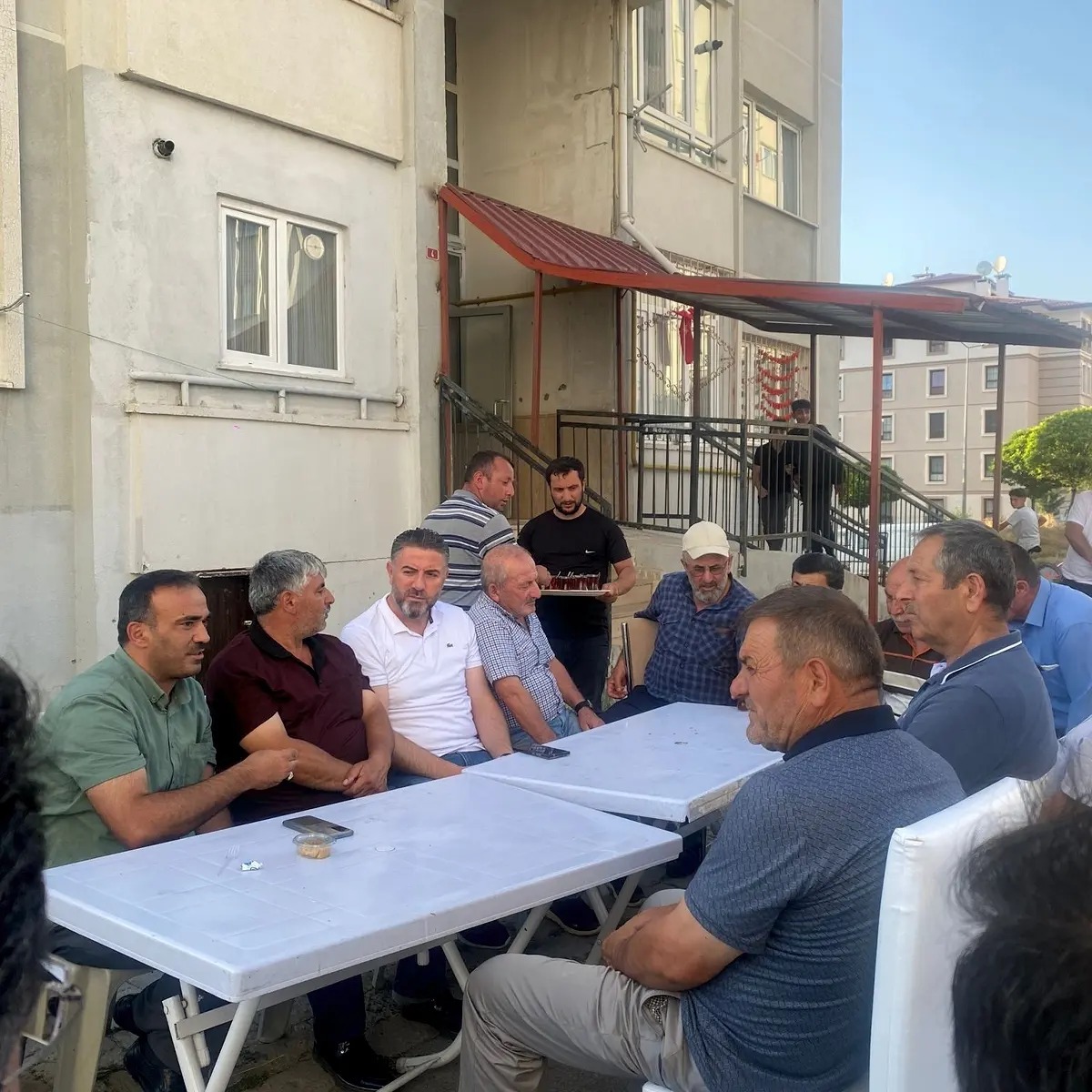 sehidimiz-ozkan-lalenin-ailesine-taziye-ziyareti