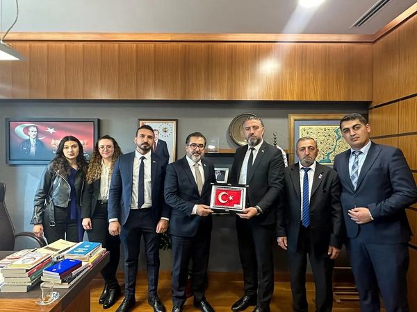 28-donem-istanbul-milletvekili-sayin-adem-yildirimi-makaminda-ziyaret-ettik