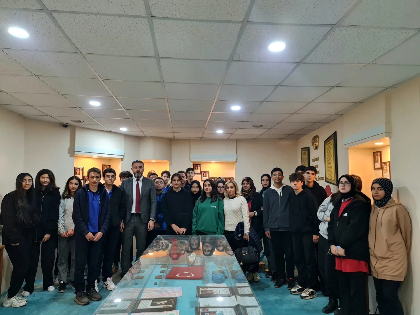 selcuk-anadolu-lisesi-ogrencilerinin-dernegimize-ziyareti