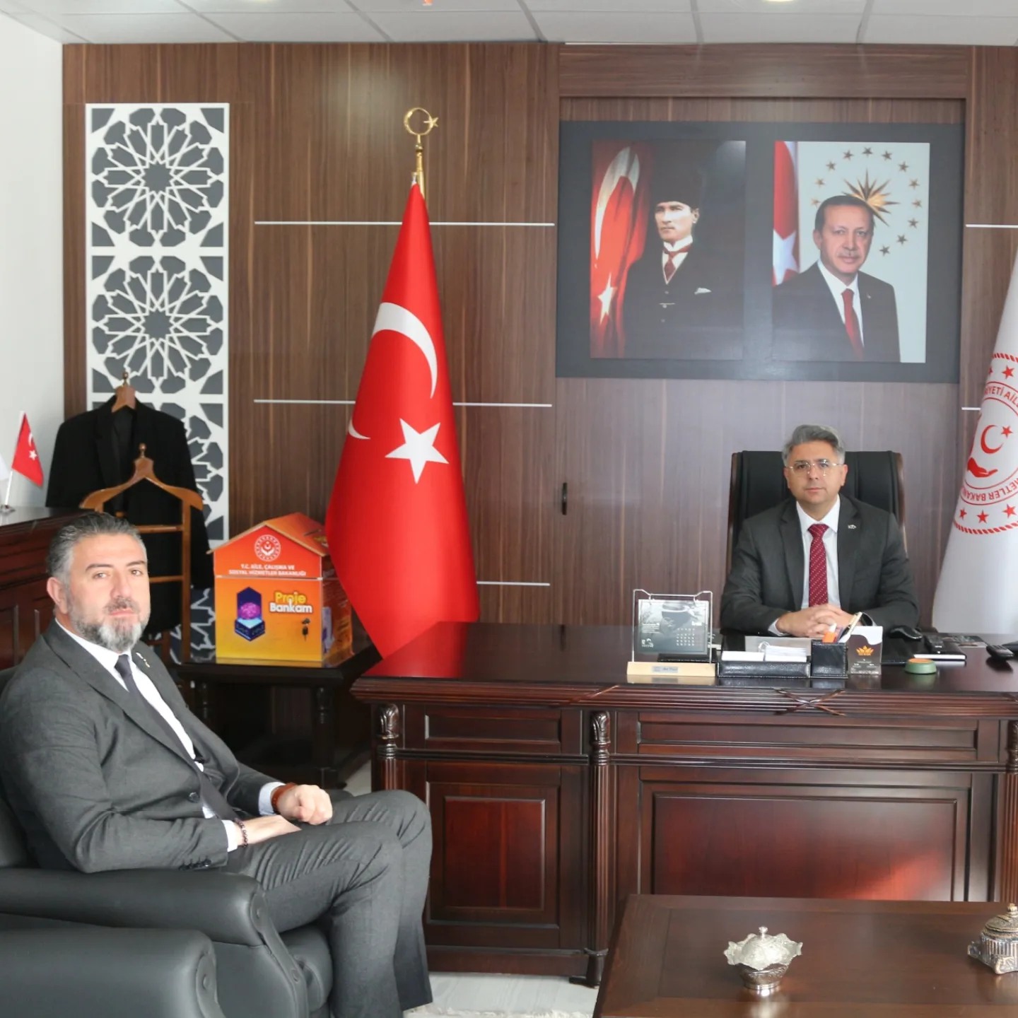 aile-ve-sosyal-hizmetler-il-muduru-ozgur-kirmizitasi-ziyaret-628