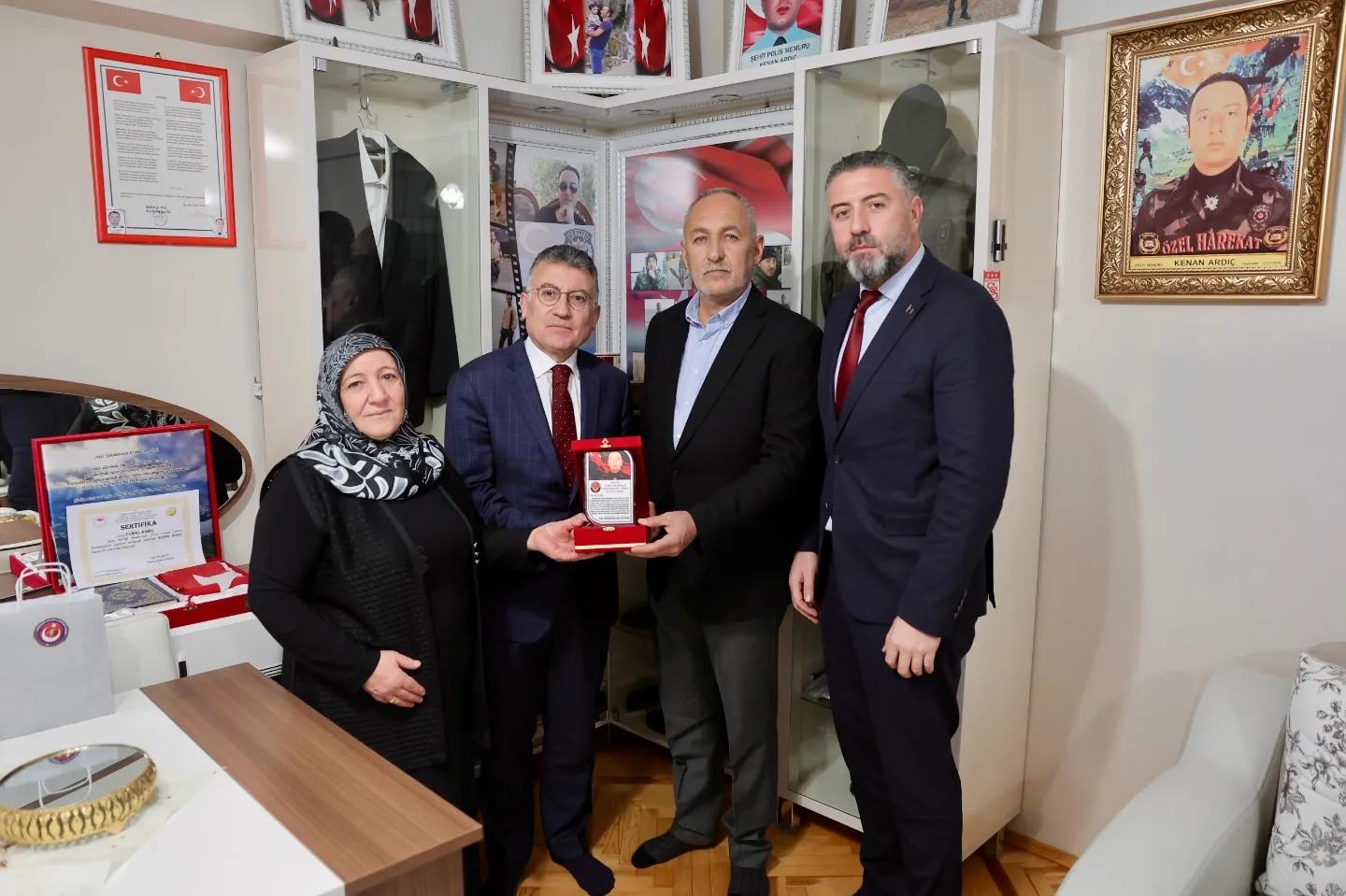 sehidimiz-kenan-ardicin-ailesine-ziyaret-642