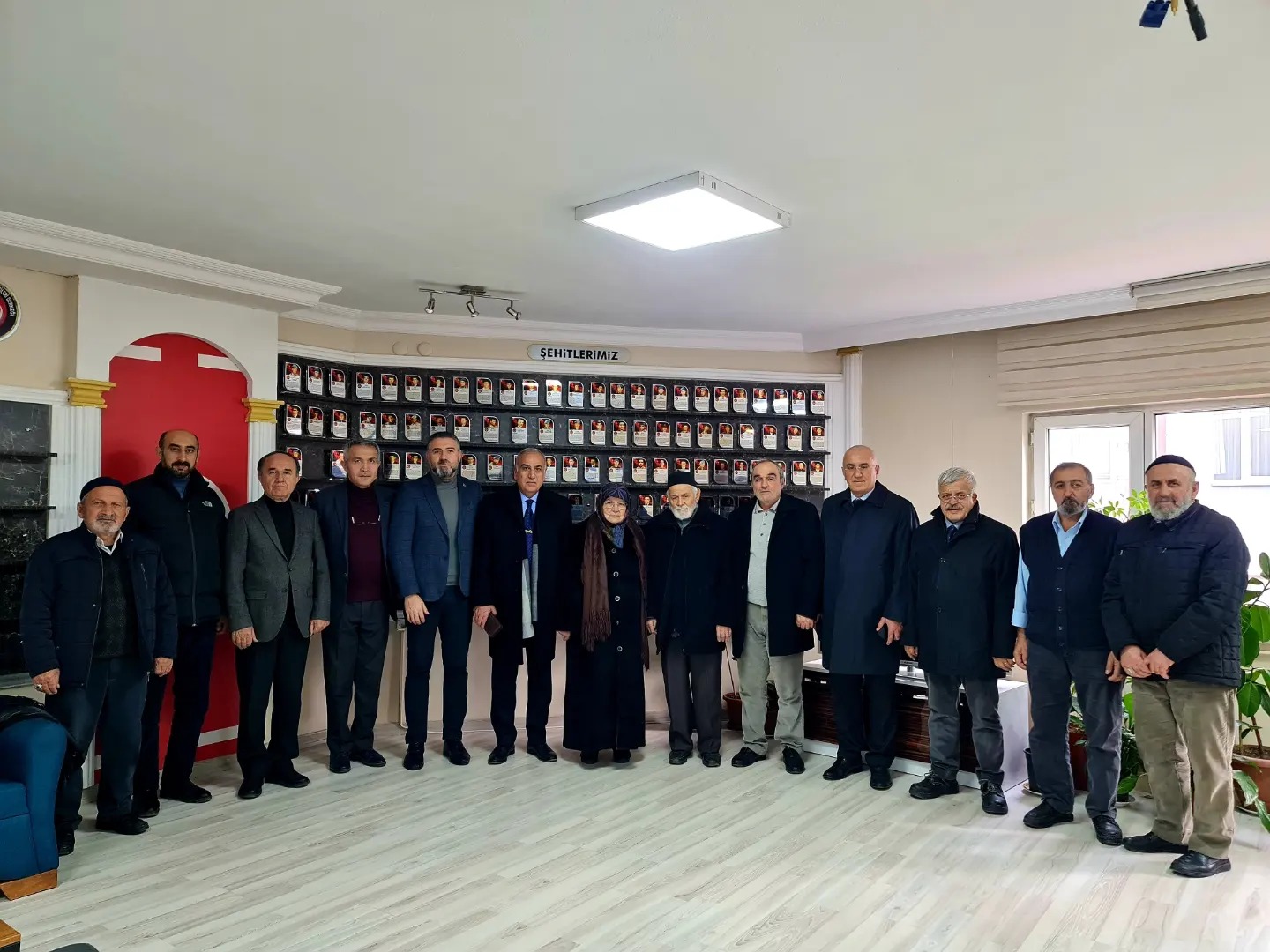 sehidimiz-cemalettin-yilmazi-kabri-basinda-andik-
<div style=
