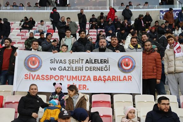 sivassporumuza-basarilar-dileriz-
<div style=