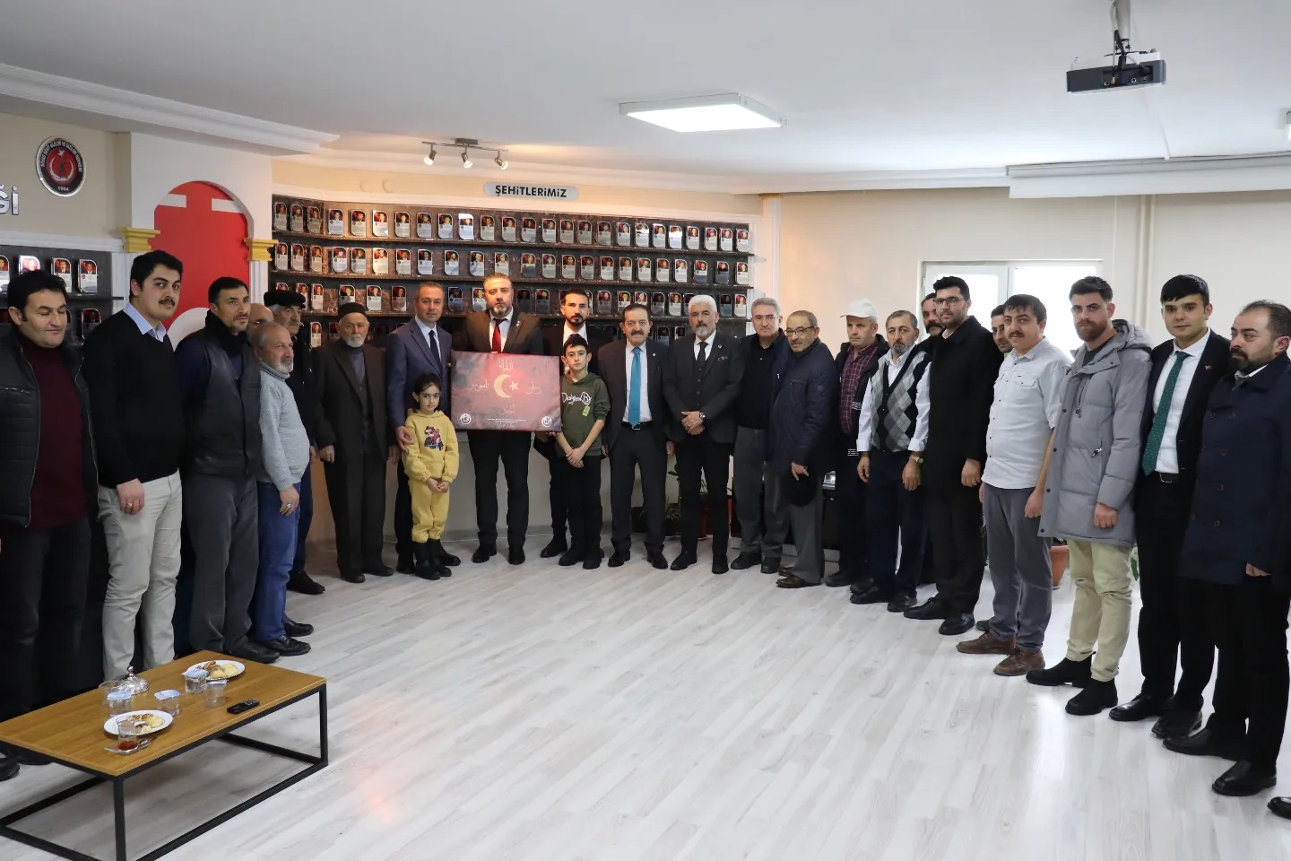 buyuk-birlik-partisi-belediye-baskan-adayi-sayin-adem-uzunun-dernegimize-ziyareti-
<div style=