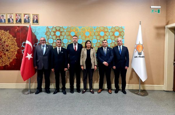 ak-parti-27-donem-sivas-millet-vekili-semiha-ekinciyi-ziyaret-687