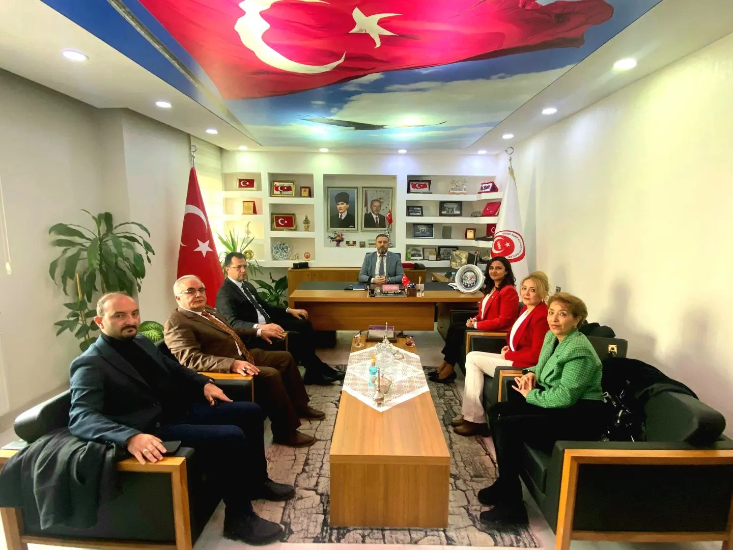 iyi-parti-sivas-belediye-baskan-adayinin-dernegimize-ziyareti-704