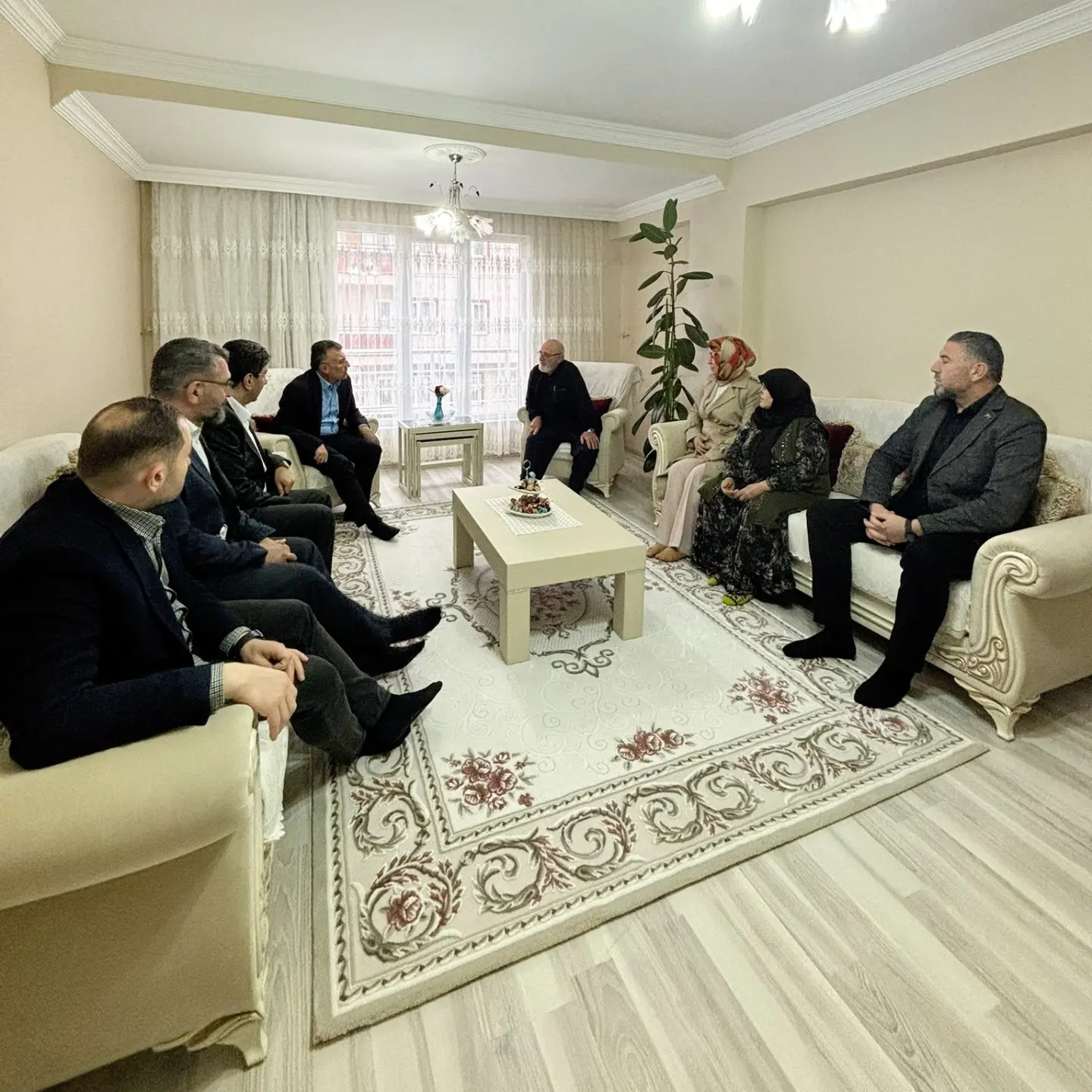 sehidimiz-murat-alin-ailesine-ziyaret-732