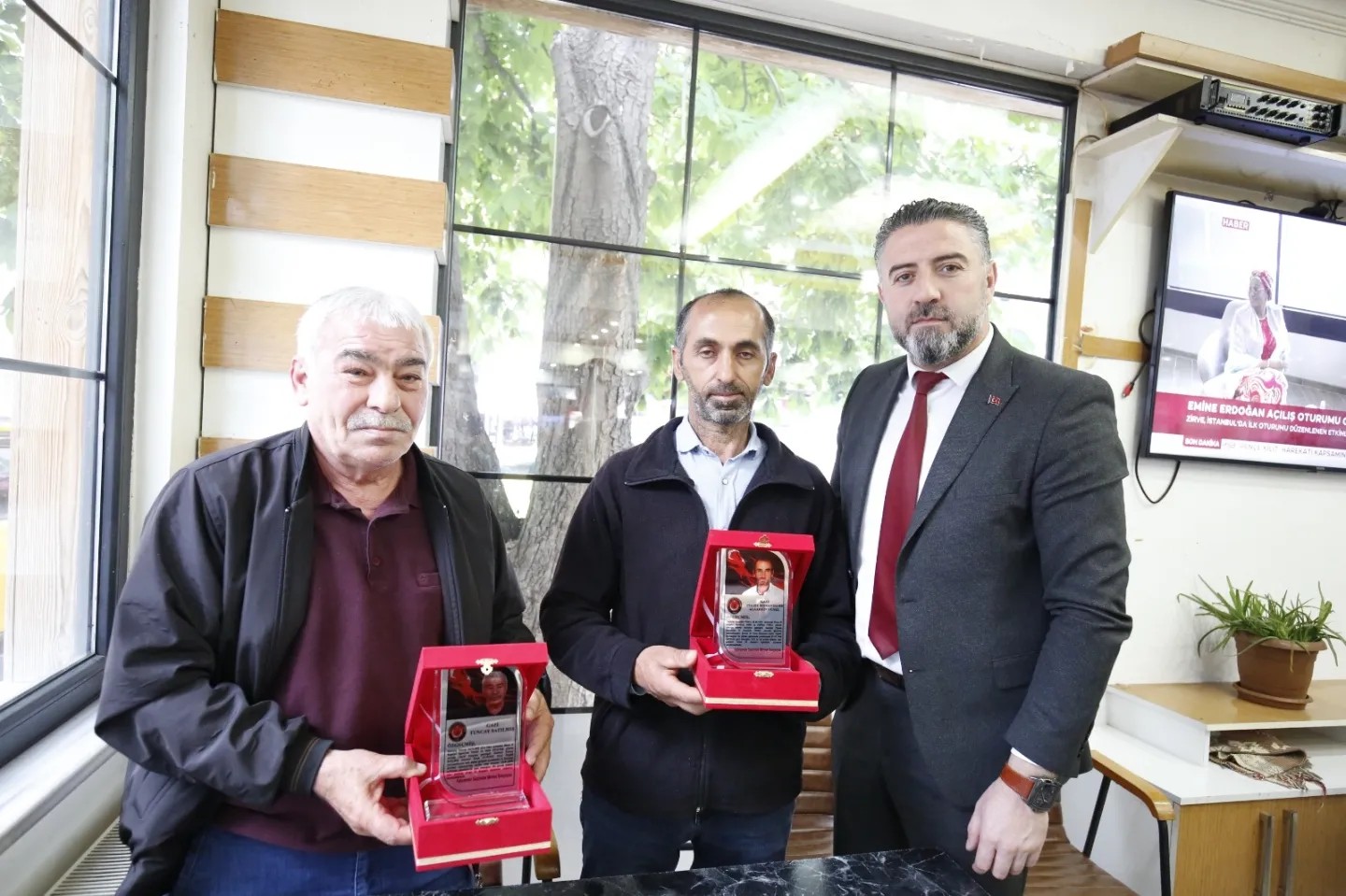 su-sehrinde-yasayan-gazilerimizi-ziyaret-ettik-775