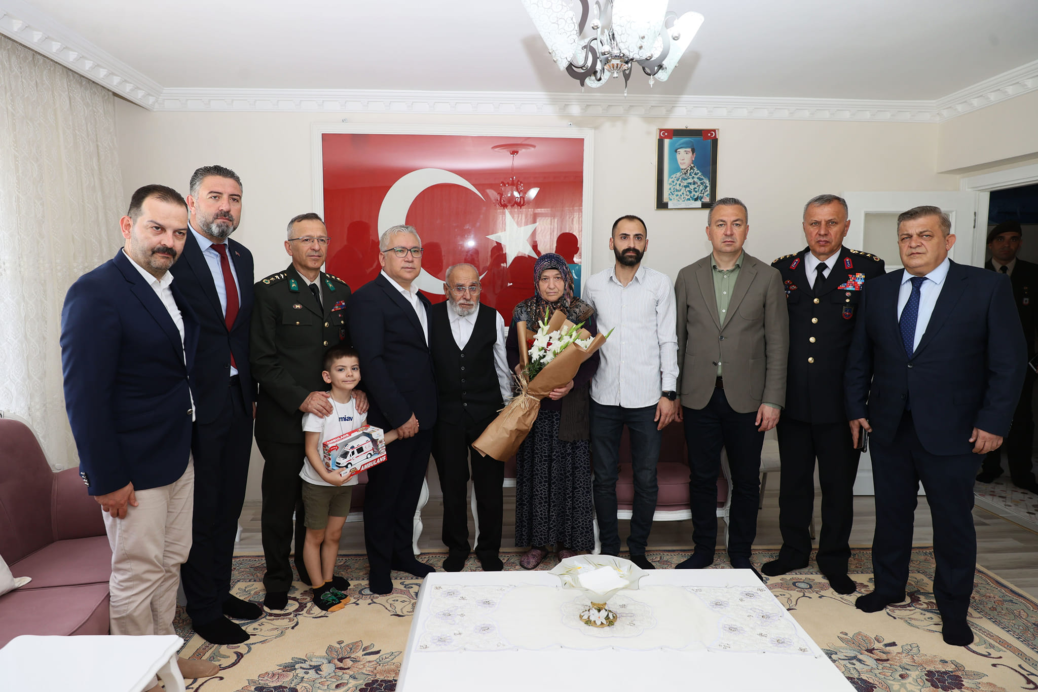 sehidimiz-hamit-kandurun-ailesi-ile-bayramlasma-805