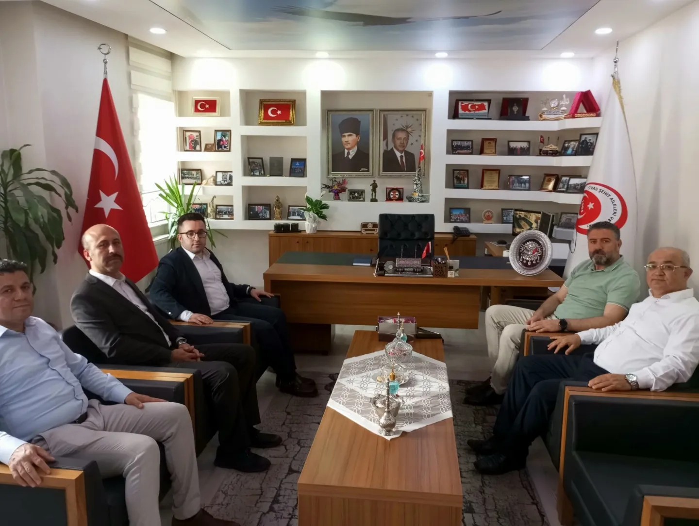 sivas-cumhuriyet-savcimiz-sayin-muhammet-mustafa-vuralin-dernegimize-ziyareti-832