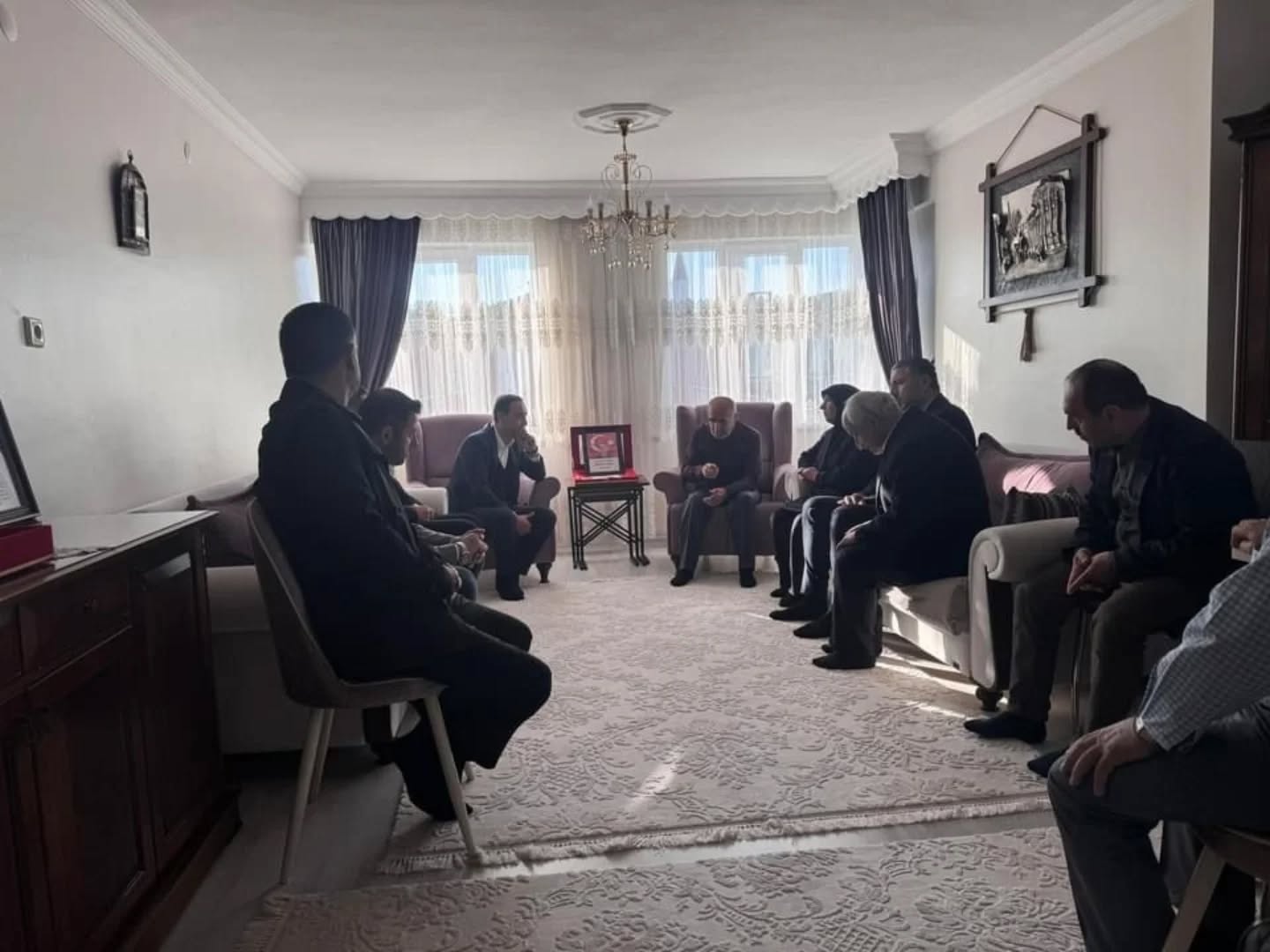 mhp-sivas-millet-vekili-ahmet-ozyurek-ile-sehidimiz-seyda-yilmazin-ailesine-ziyaret-933