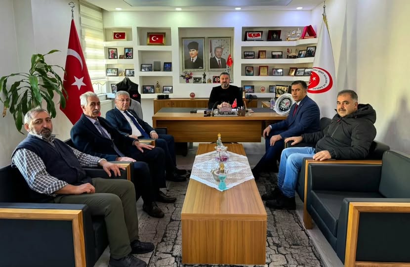 sivas-il-genel-meclisi-uyelerinin-dernegimize-ziyareti-975